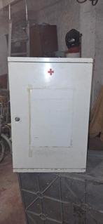 Armoire à pharmacie en fer, Maison & Meubles, Accessoires pour la Maison | Miroirs, Enlèvement