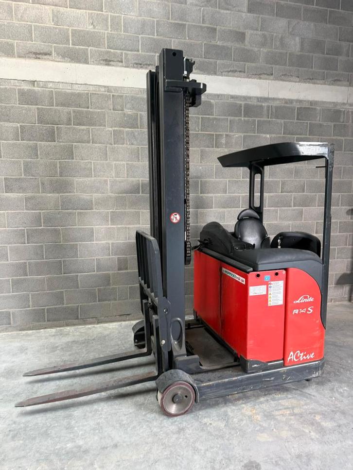 Gerbeur à mât rétractable Linde R14S Active, Articles professionnels, Machines & Construction | Pièces, Enlèvement