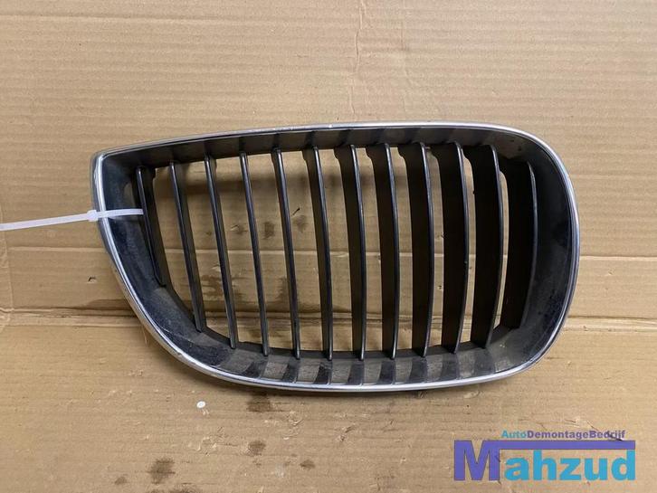 BMW 1 SERIE E81 E87 LCI Zwart grille nier 2007-2012, Auto-onderdelen, Carrosserie, BMW, Gebruikt