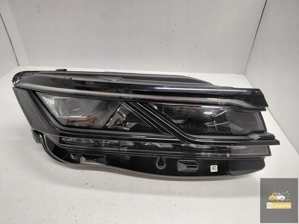 761.941.082.A, Phare droit VW Touareg III R Black Matrix Ide, Volkswagen, Volkswagen AG, Vw@volkswagen.de, Utilisé