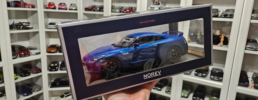 Nissan GTR r35 Norev 1/18, Enlèvement ou Envoi, Neuf, Voiture, Norev