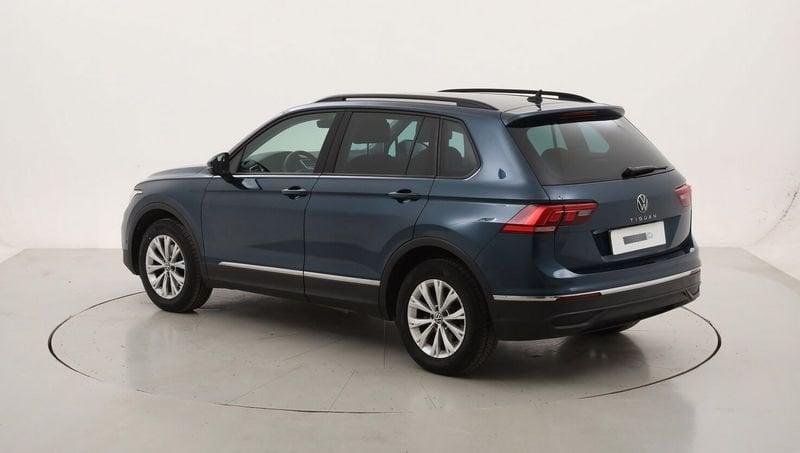 Volkswagen Tiguan 2.0 tdi 150ch dsg7 life 150 AT, Automaat, 1556 kg, Gebruikt, 4 cilinders