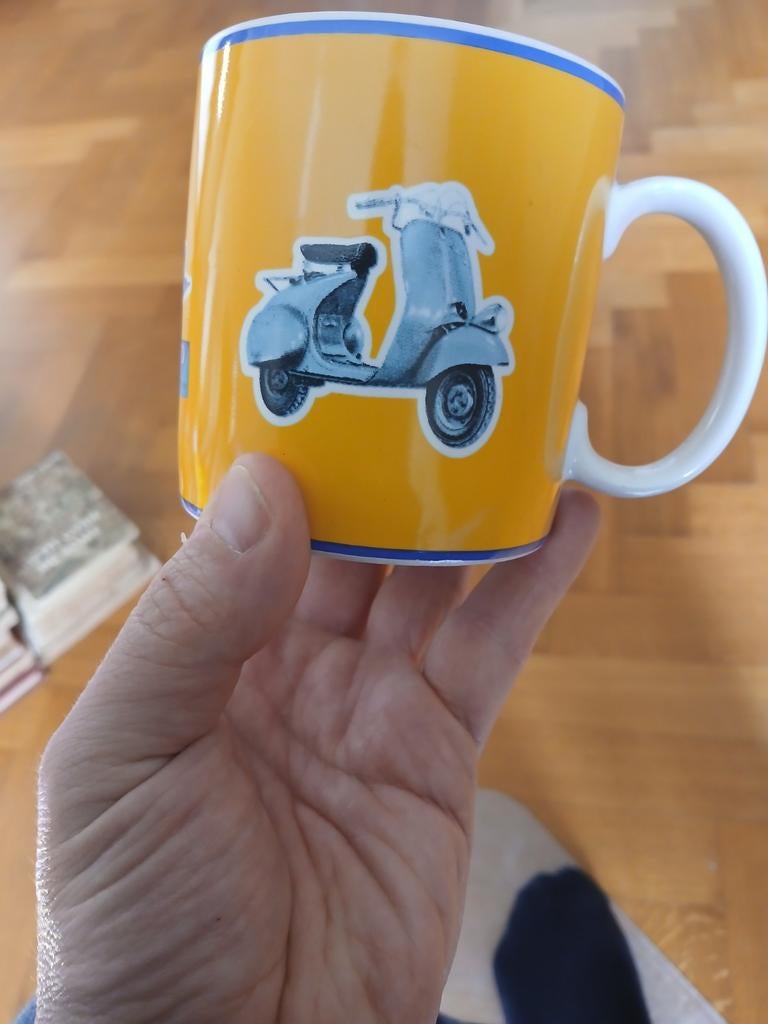 Tasse Vespa officielle, Vélos & Vélomoteurs, Enlèvement ou Envoi, Comme neuf