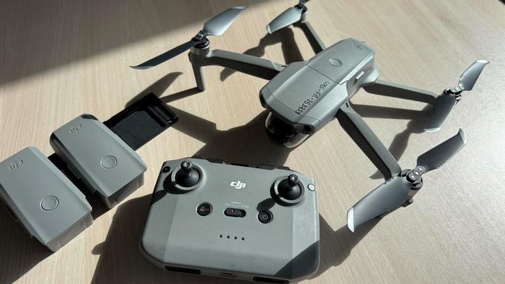 DJI Mavic Air 2 — Fly More Combo (EU) | Perfecte staat, Motoren, Accessoires | Koffers en Tassen, Zo goed als nieuw, Ophalen