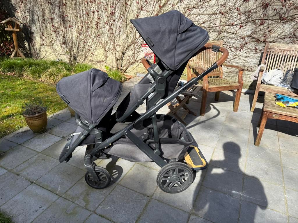 UPPAbaby Vista V2, incl babymand, 2e zitje en meerijdplankje, Ophalen, Zo goed als nieuw