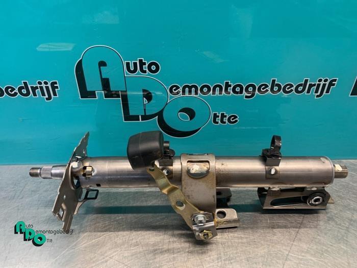 Boîtier colonne de direction d'un Toyota Yaris Verso (Yaris, Autos : Pièces & Accessoires, Commande, Toyota, Utilisé, 3 mois de garantie