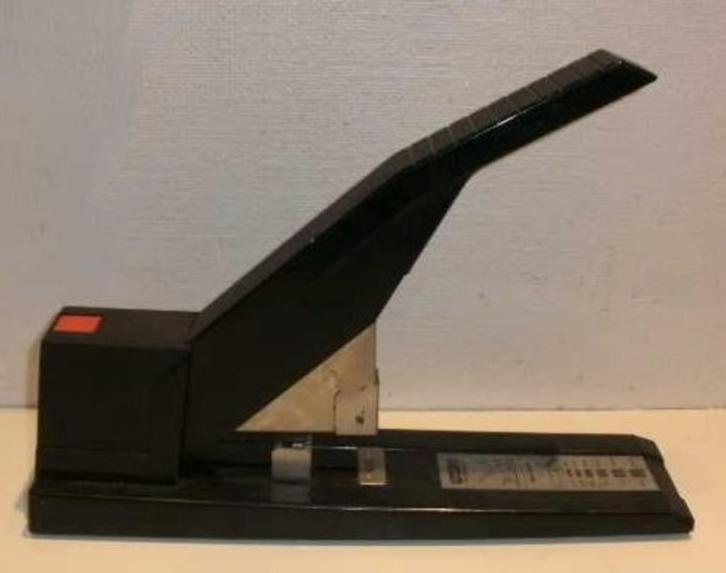 bureel nietjesmachine - perforator, Diversen, Schoolbenodigdheden, Gebruikt, Ophalen of Verzenden