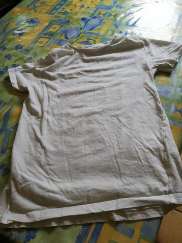 T-shirt blanc. Taille 12 ans. 
