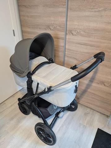 Poussette Jane Kawai + lit de voyage + siège auto ikoos R1 disponible aux enchères