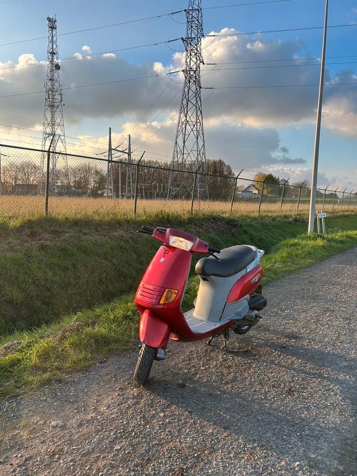 Piaggio skipper 125cc, Fietsen en Brommers, Scooters | Piaggio, Zo goed als nieuw, NRG, Ophalen
