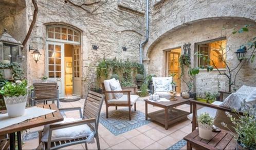 Hotel particulier, une opportunité unique à saisir à Pézenas, Immo, Maisons à vendre, Habitation avec espace professionnel