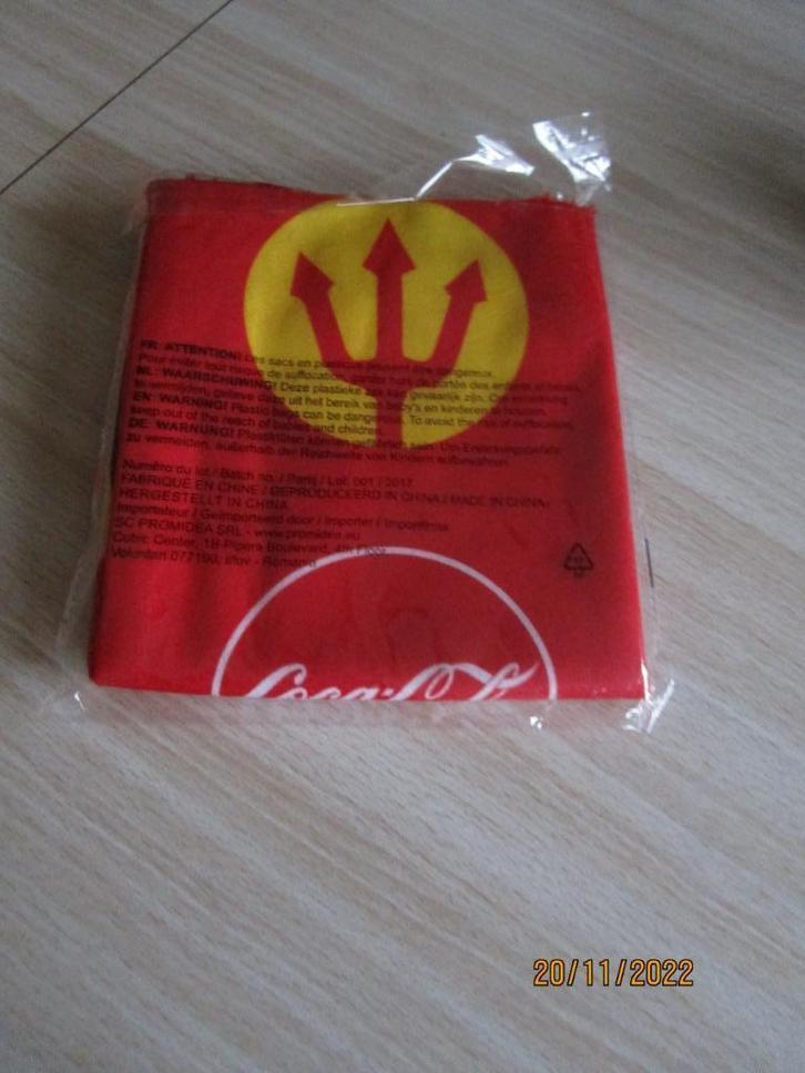 Echarpe Red Devils Belgium, Verzamelen, Sportartikelen en Voetbal, Nieuw, Vaantje of Sjaal, Ophalen