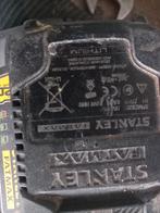 Lader en 3 batterijen stanley v20, Doe-het-zelf en Bouw, Ophalen, Gebruikt
