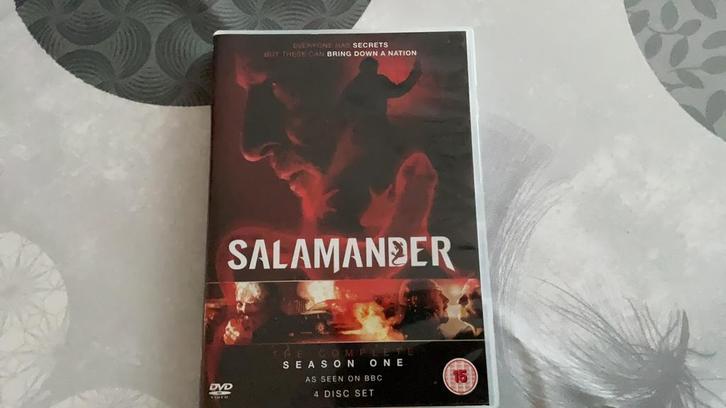 Salamader, Cd's en Dvd's, Dvd's | Tv en Series, Zo goed als nieuw, Ophalen of Verzenden