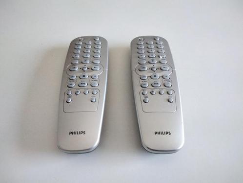 2 PHILIPS-afstandsbedieningen., Audio, Tv en Foto, Afstandsbedieningen, Zo goed als nieuw, Origineel, Ophalen of Verzenden