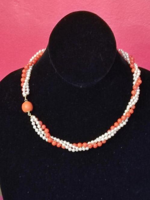 Antieke collier met parels en korallen, Handtassen en Accessoires, Kettingen, Zo goed als nieuw, Goud, Goud, Met edelsteen, Ophalen of Verzenden