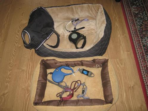 2 Honden manden met 2 uitlaat Honden riemen alles in 1 koop, Dieren en Toebehoren, Overige Dieren-accessoires, Zo goed als nieuw