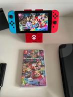 Nintendo switch 2022 V2 + Mario Kart + stuurtjes, Games en Spelcomputers, Met 2 controllers, Ophalen of Verzenden, Zo goed als nieuw