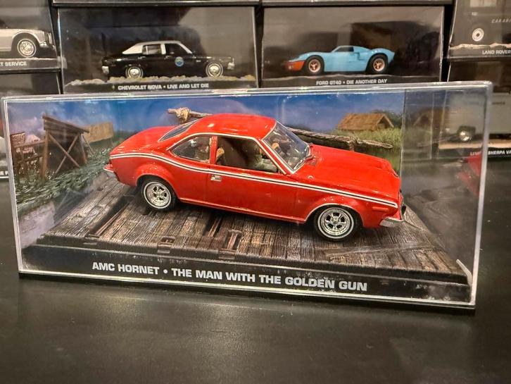 AMT Hornet - James Bond, Hobby en Vrije tijd, Modelauto's | 1:43, Gebruikt, Auto, Universal Hobbies, Ophalen of Verzenden