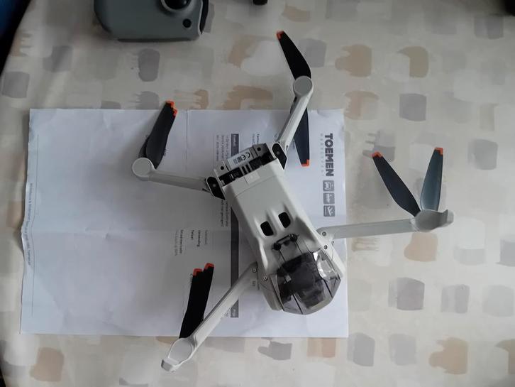 DJI mini 3 nooit gebruikt  . Idiaal als vervang toestel., Hobby en Vrije tijd, Modelbouw | Radiografisch | Helikopters en Quadcopters