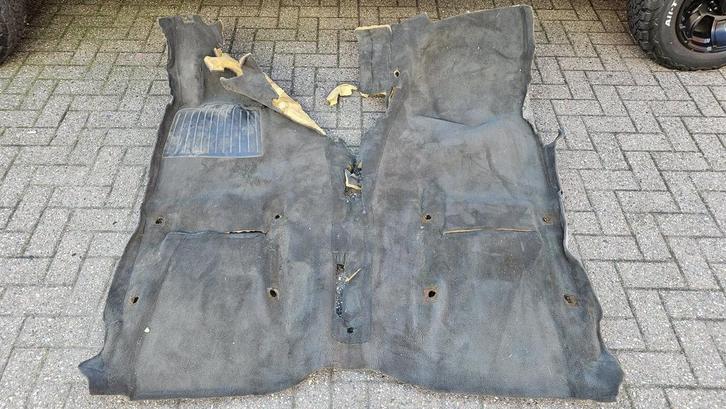 Tapijt vloerbedekking zwart antraciet BMW 3 serie E30 cabrio, Auto-onderdelen, Interieur en Bekleding, BMW, Gebruikt, Ophalen