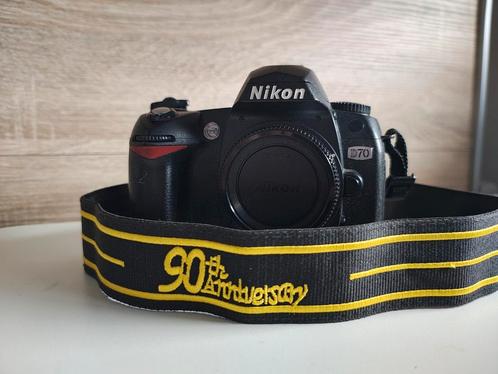 NIKON D70 - Birthday edition - body - nieuwstaat, Audio, Tv en Foto, Fotocamera's Digitaal, Zo goed als nieuw, Nikon, Ophalen of Verzenden