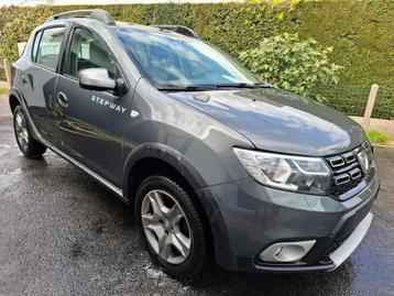 Dacia Sandero Stepway *1JR*GARANTIE *CAMERA*NAV*CRUISE beschikbaar voor biedingen