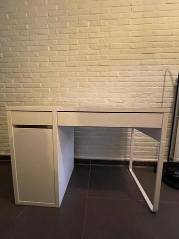 Witte bureau Ikea - goede staat beschikbaar voor biedingen