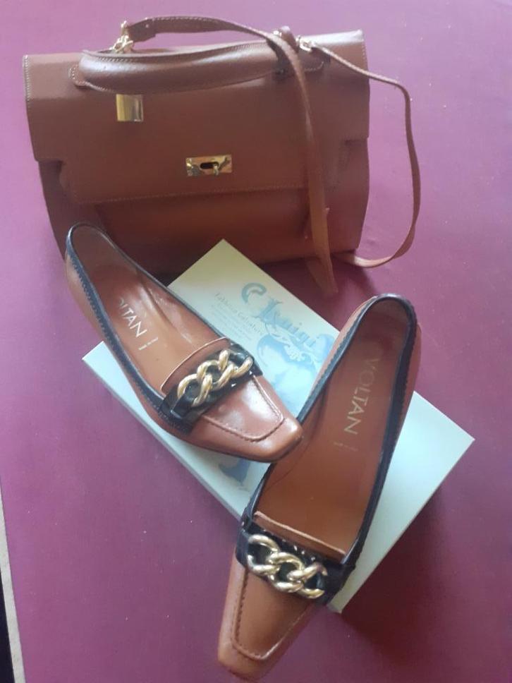 Voltan schoenen met bijpassende handtas, Kleding | Dames, Schoenen, Zo goed als nieuw, Pumps, Overige kleuren, Verzenden