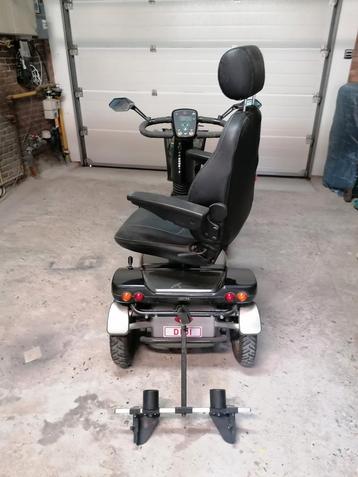 Mooie scoot mobiel  beschikbaar voor biedingen