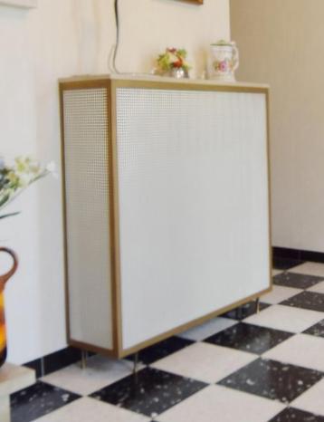 Vintage radiatoromkasting