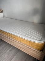 Perfecte staat bed 90x 200, Huis en Inrichting, Slaapkamer | Bedden, Ophalen, 90 cm, 200 cm, Hout