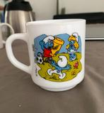 vintage Arcopal mok France Smurfen sportmok in 1990, Verzamelen, Smurfen, Ophalen, Zo goed als nieuw
