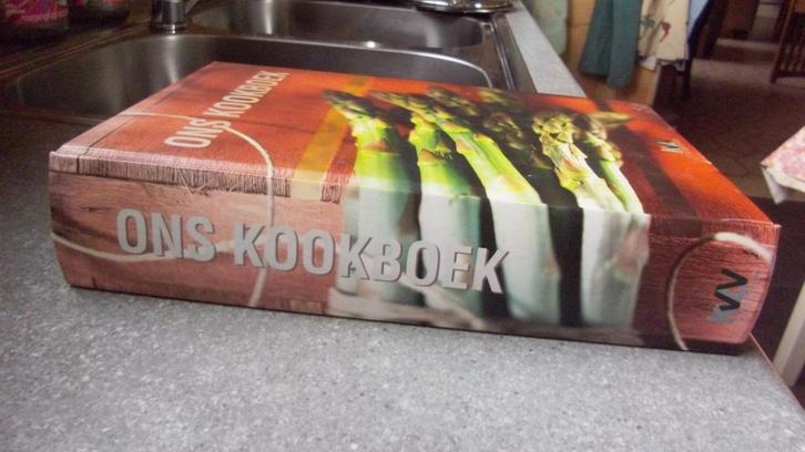 Ons Kookboek - Het Echte Vlaamse Kookboek!, Boeken, Kookboeken, Zo goed als nieuw, Nederland en België, Ophalen of Verzenden