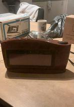 Vintage Klok radio, Antiek en Kunst, Antiek | Klokken, Ophalen of Verzenden