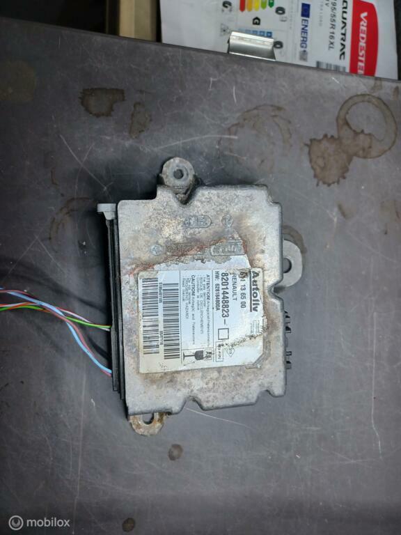 Airbag computer origineel Renault Master 611136500 volkel, Auto-onderdelen, Elektronica en Kabels, Renault, Gebruikt, Ophalen of Verzenden