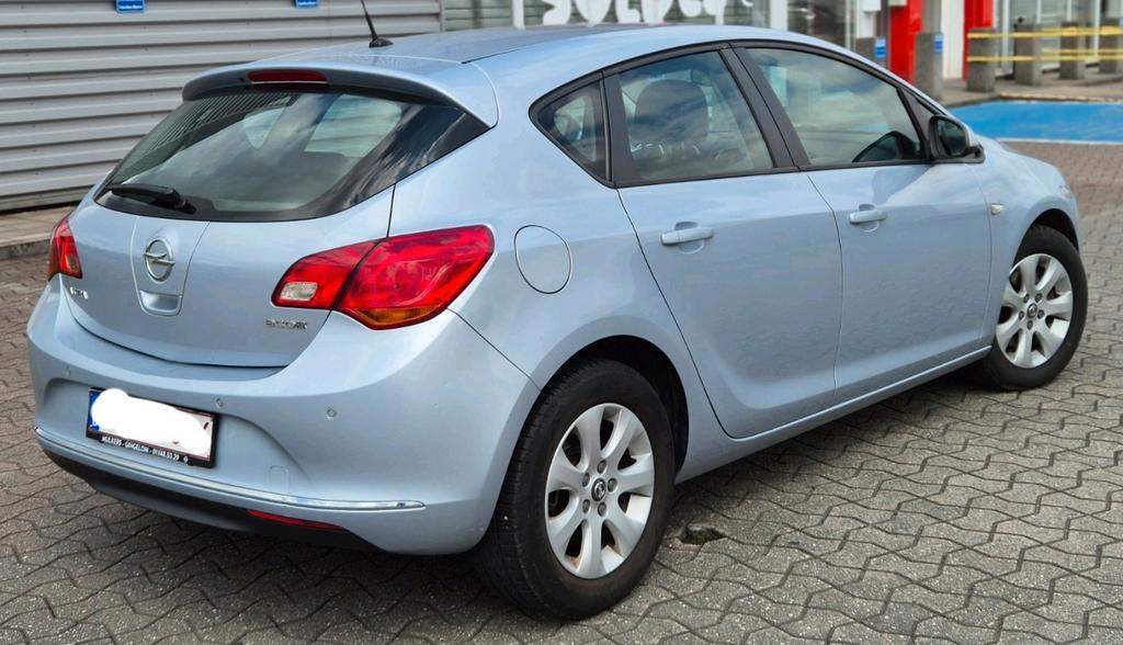 Opel astra 17cdti an2014.185mkm 1prop facelift 4700€