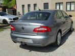 Skoda Superb 2.0 TDI Automaat Elegance, Auto's, Skoda, Beige, 4 cilinders, Leder, Bedrijf