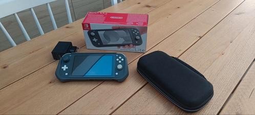 Nintendo Switch Lite + accessoires en originele doos, Games en Spelcomputers, Spelcomputers | Nintendo Switch Lite, Zo goed als nieuw