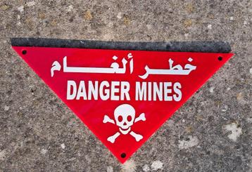 Panneau attention mines souvenir mission Liban beschikbaar voor biedingen