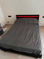 Nouveau lit sans matelas 140cm, Noir, Queen size, Enlèvement, Leder met ingebouwde LED strip