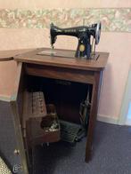 Antieke singer naaimachine met kast, Antiek en Kunst, Ophalen