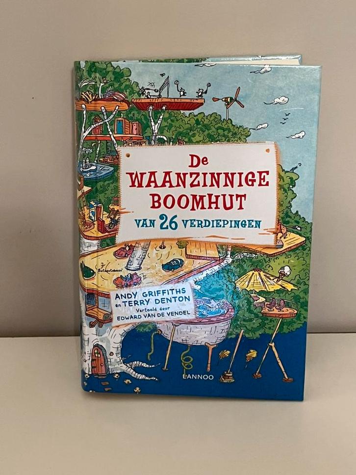 Terry Denton - De waanzinnige boomhut van 26 verdiepingen, Livres, Livres pour enfants | Jeunesse | Moins de 10 ans, Enlèvement ou Envoi