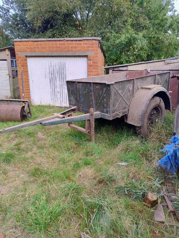 Aanhangwagen beschikbaar voor biedingen