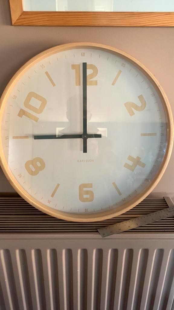 Wandklok hout 45 cm, Huis en Inrichting, Woonaccessoires | Klokken, Zo goed als nieuw, Wandklok, Ophalen