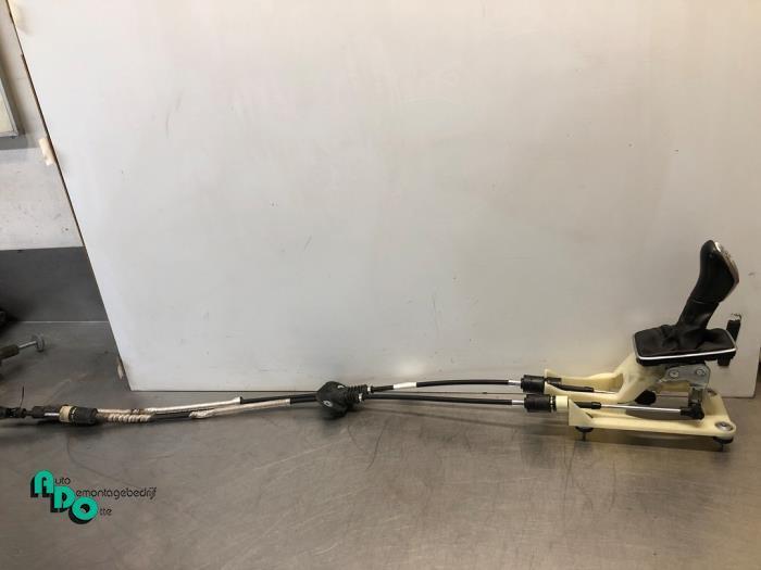 Schakelkabel Versnellingsbak van een Volvo V40 (V40 12-), Auto-onderdelen, Remmen en Aandrijving, Volvo, Gebruikt, 3 maanden garantie