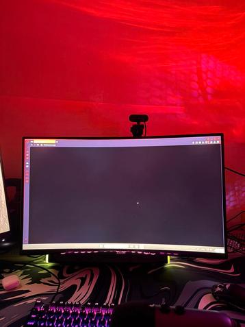 2k 180hz 27 inch  msi kleine punt beschikbaar voor biedingen