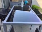Terrastafel grijze poten en zwart glas, Ophalen, Gebruikt, Rechthoekig, Aluminium