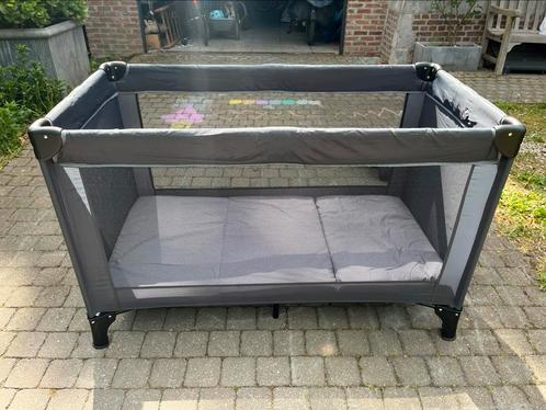 Reisbedje en reismatras - amper gebruikt, Kinderen en Baby's, Babywiegjes en Ledikanten, Zo goed als nieuw, Reisbedje, Ophalen