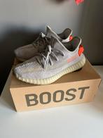 Adidas yeezy boost 350 p40 2/3, Vêtements | Femmes, Enlèvement ou Envoi